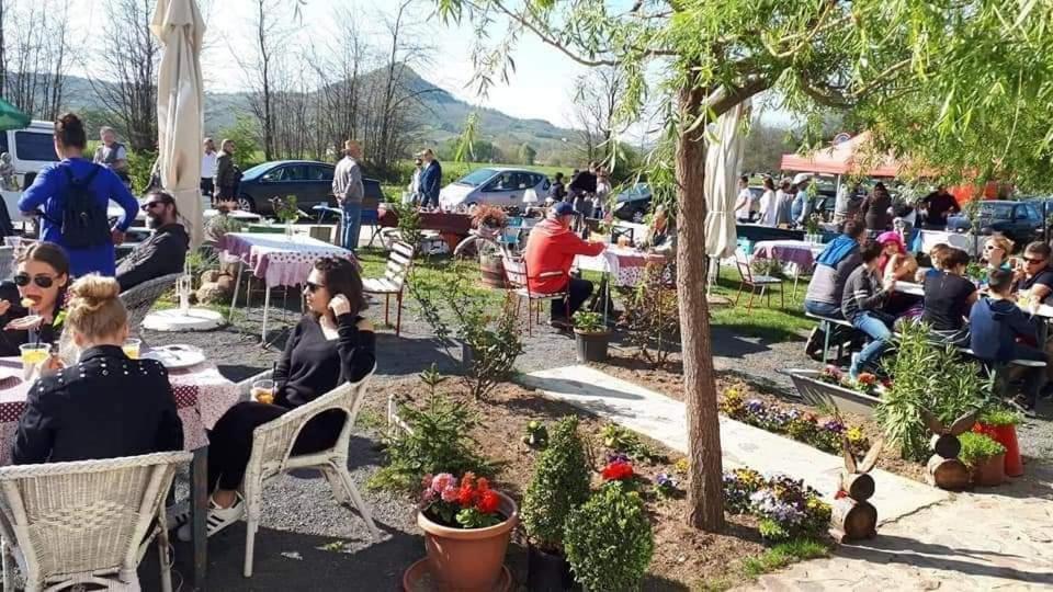 Hotel Piac Vendeghaz Kaptalantoti Exteriér fotografie